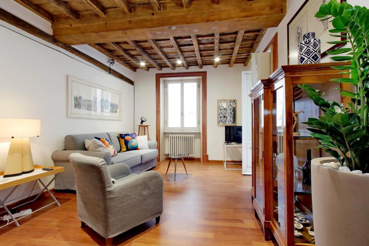 Appartement Ych-Farnese Charme à Rome Extérieur photo
