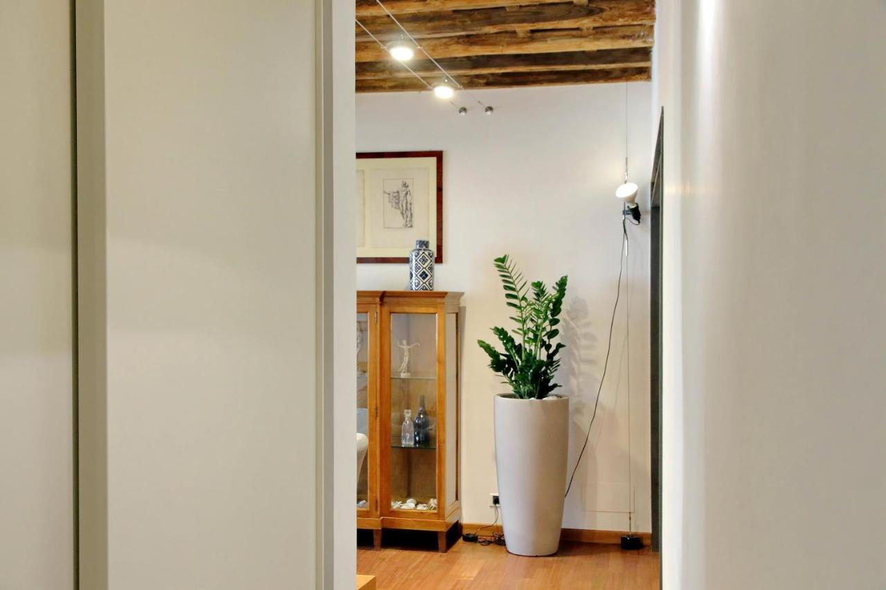 Appartement Ych-Farnese Charme à Rome Extérieur photo
