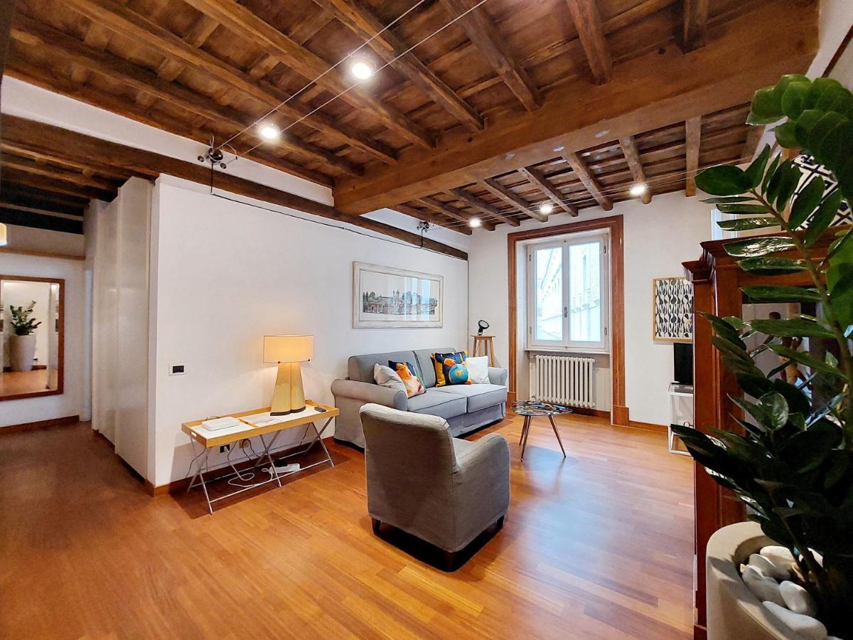 Appartement Ych-Farnese Charme à Rome Extérieur photo