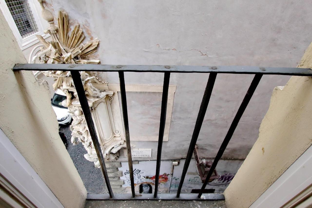 Appartement Ych-Farnese Charme à Rome Extérieur photo