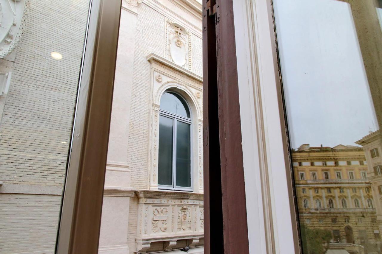 Appartement Ych-Farnese Charme à Rome Extérieur photo